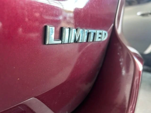 Used 2017 Velvet Red Pear Jeep Limited image 17