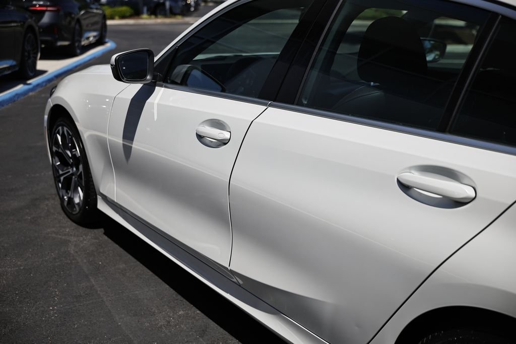 Used 2026 Mineral White Metallic BMW 330i xDrive image 9