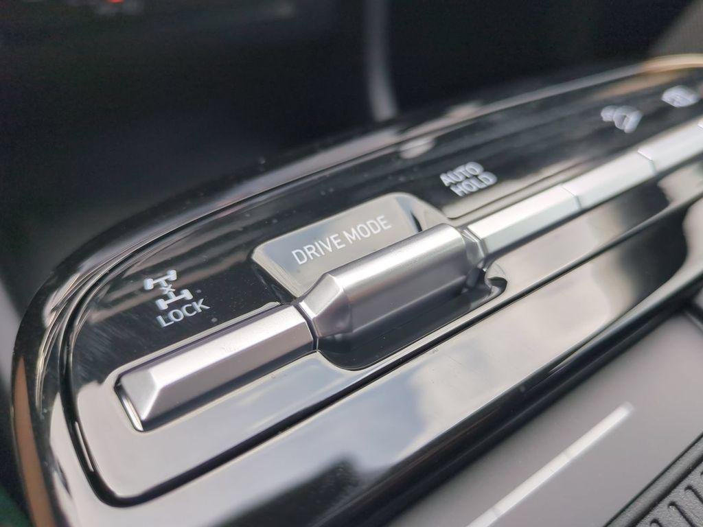 New 2026 Silver Hyundai Limited image 31