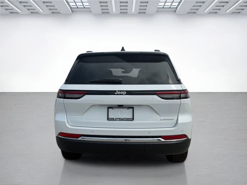 New 2026 Bright White Clearcoat Jeep Laredo image 4