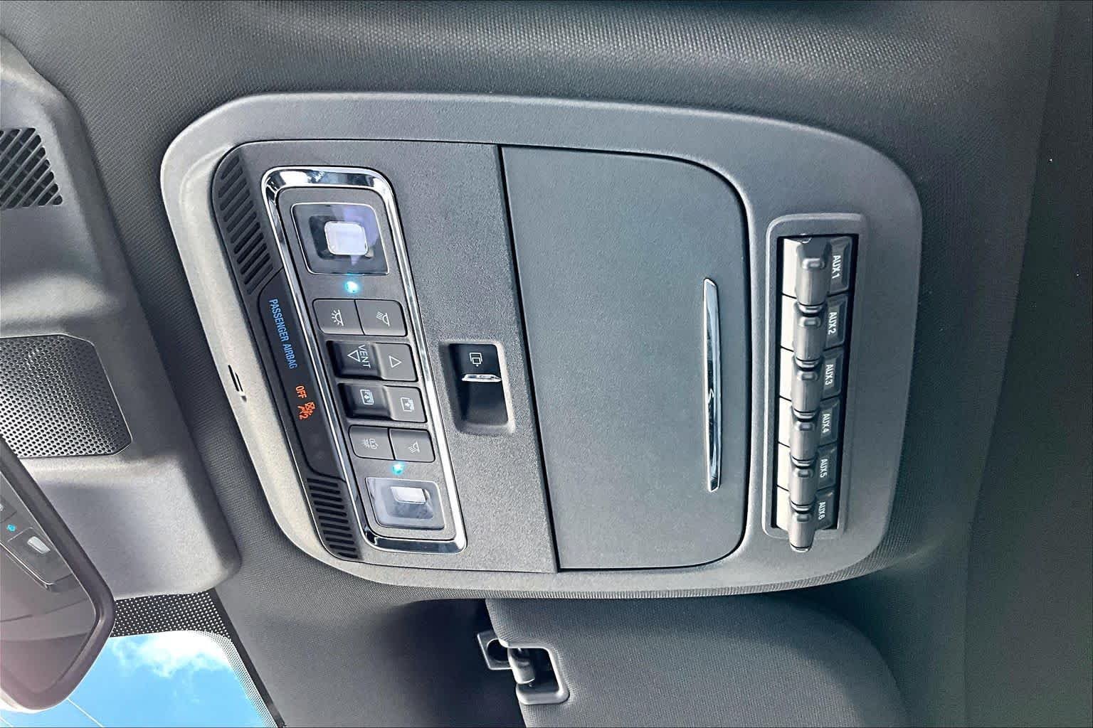 Used 2023 Oxford White Ford Raptor image 32