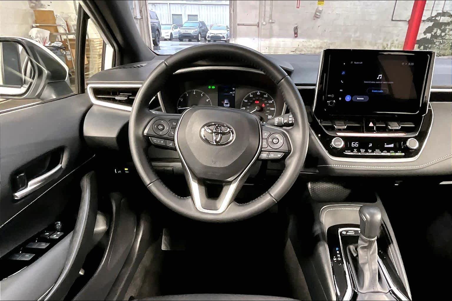 Used 2025 Wind Chill Pearl Toyota SE image 6