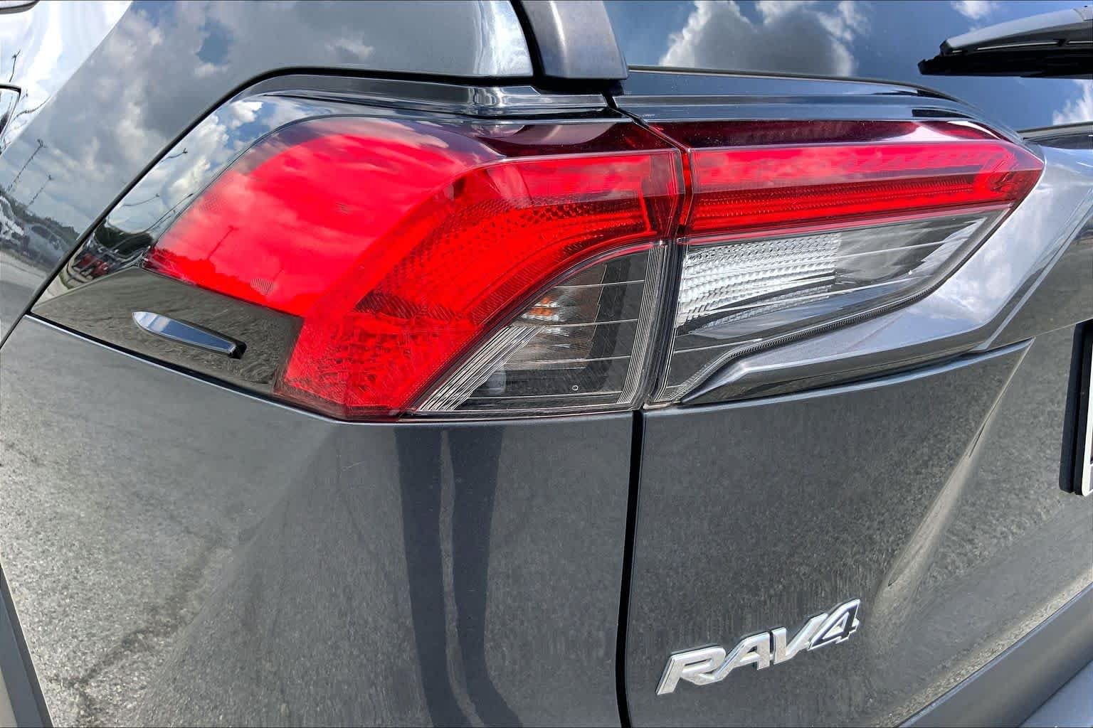 Used 2020 Magnetic Gray Metallic Toyota XLE image 28