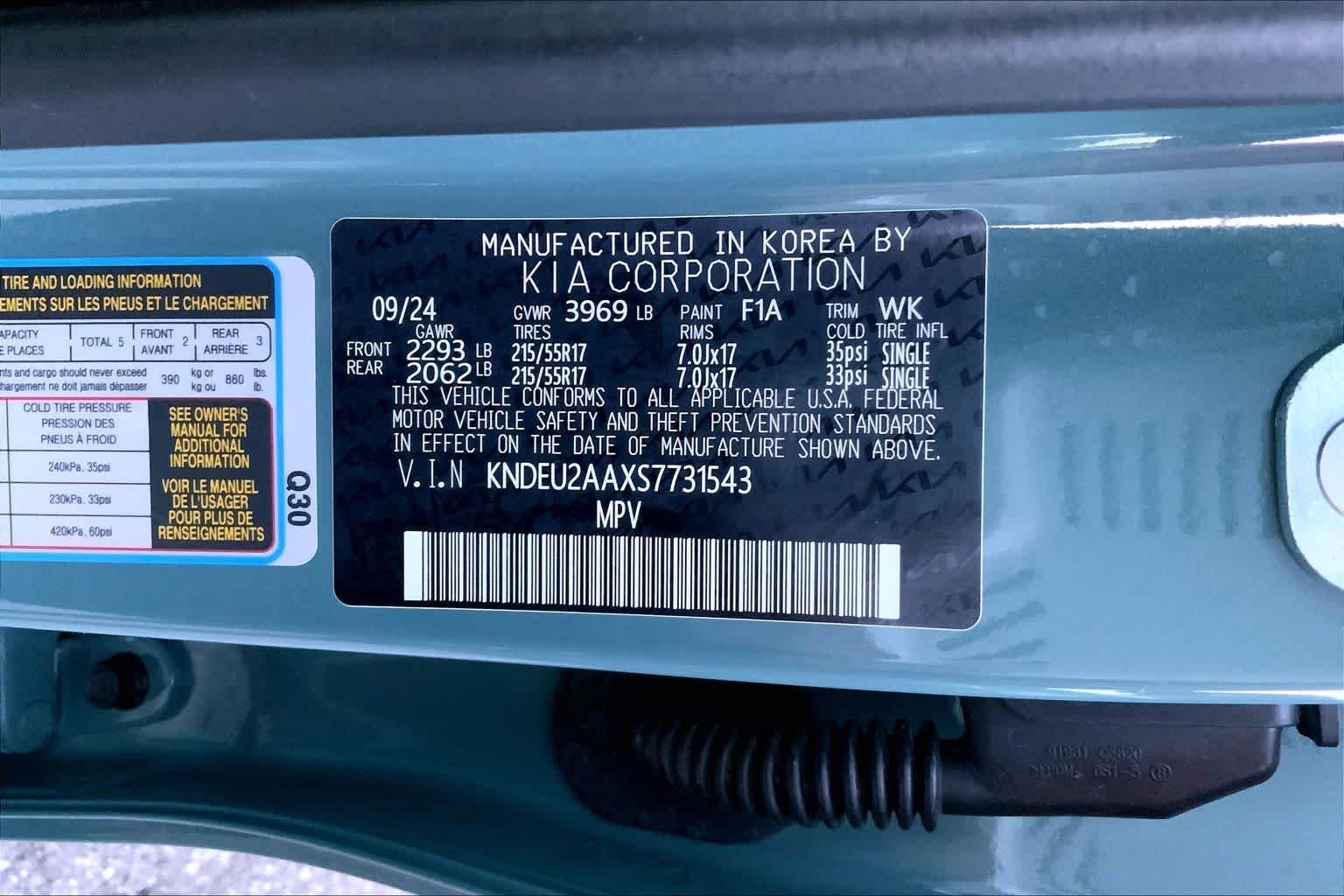 Used 2025 Pluton Blue/Black Roof Kia S image 31