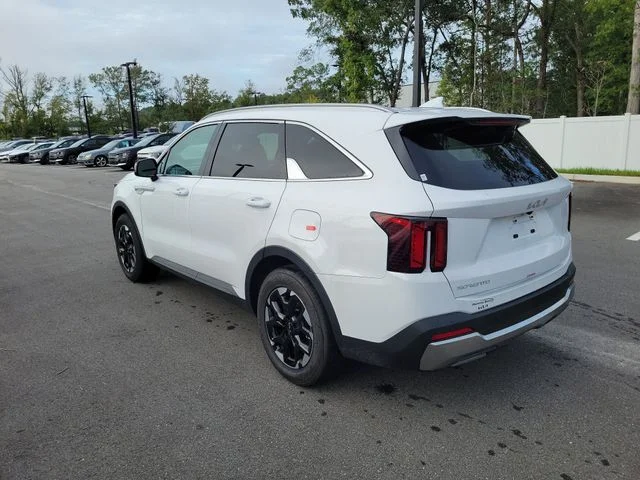 New 2026 White Kia S image 3