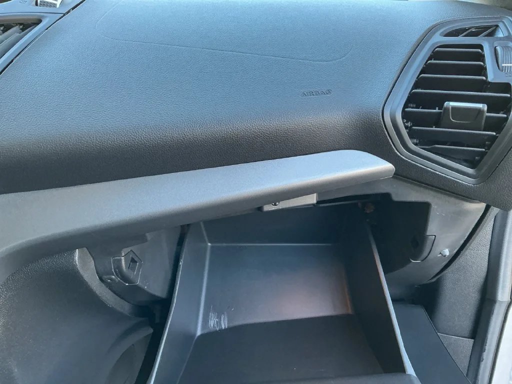 Used 2018 Silver Ford SE image 28