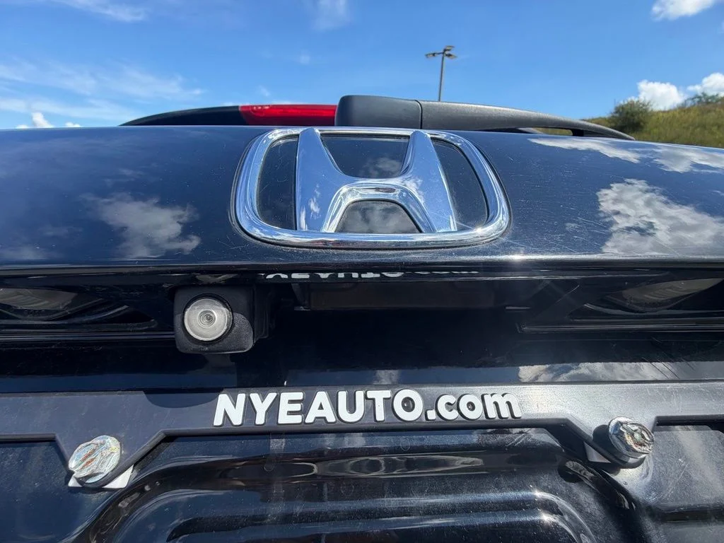 Used 2016 Black Honda EX-L image 48