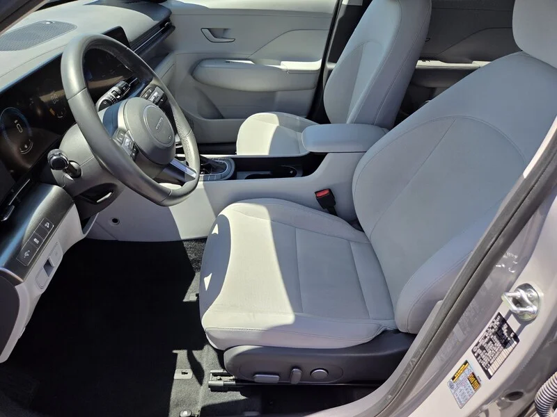 Used 2024 Cyber Gray Metallic HYUNDAI SEL FWD image 10