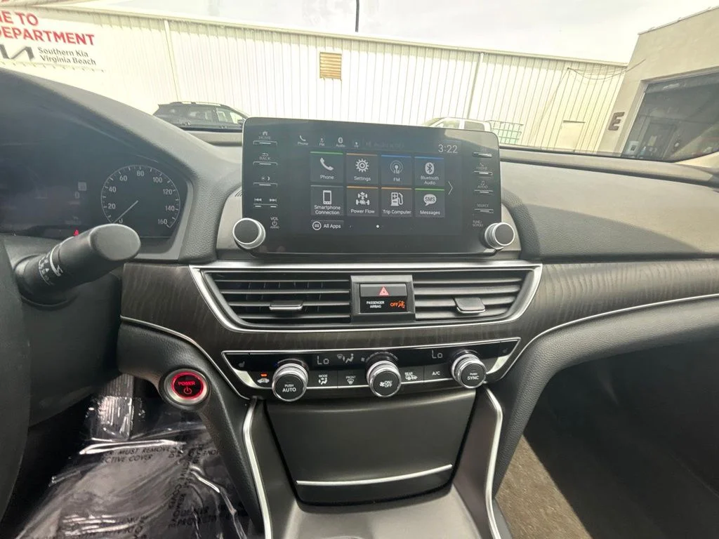 Used 2021 White Honda EX-L image 13