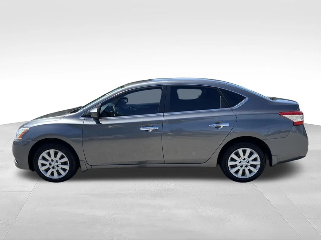 Used 2015 Nissan Sentra S with VIN 3N1AB7AP0FY252030 for sale in Newport News, VA