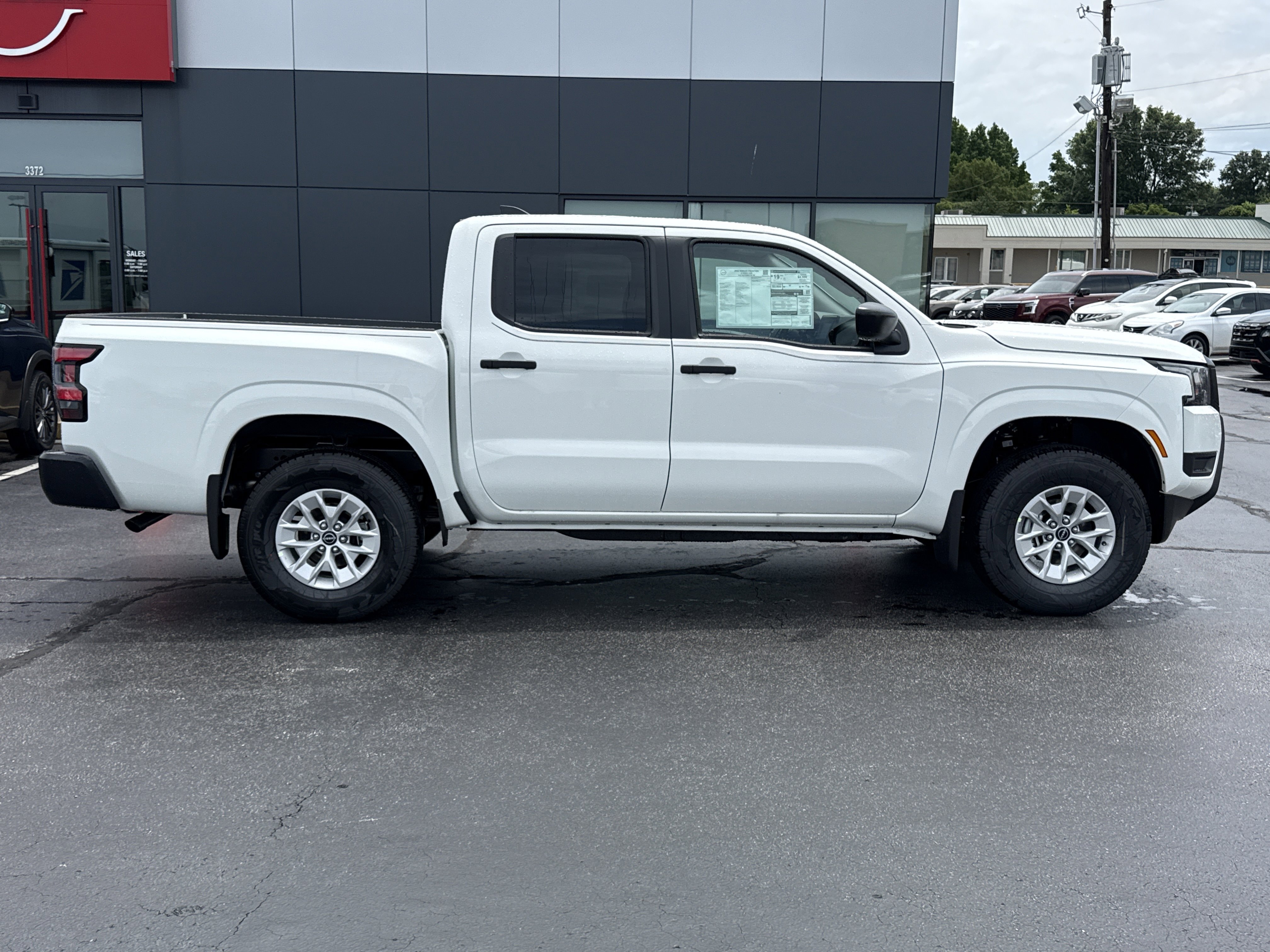 New 2026 Glacier White Nissan Crew Cab S image 2