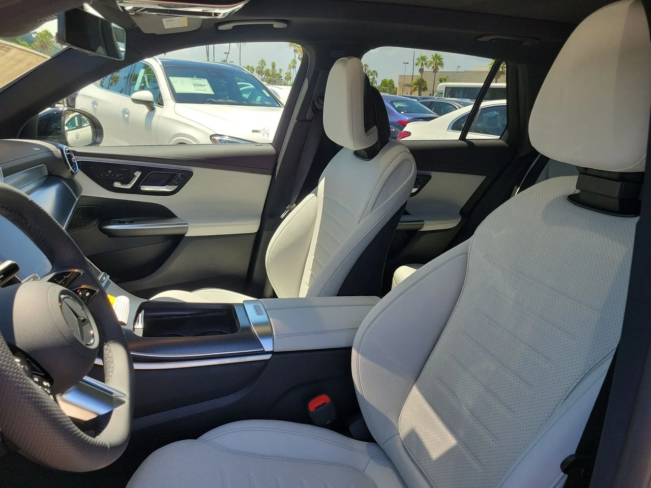 New 2027 Graphite Grey Metallic Mercedes-Benz GLC 300 image 19