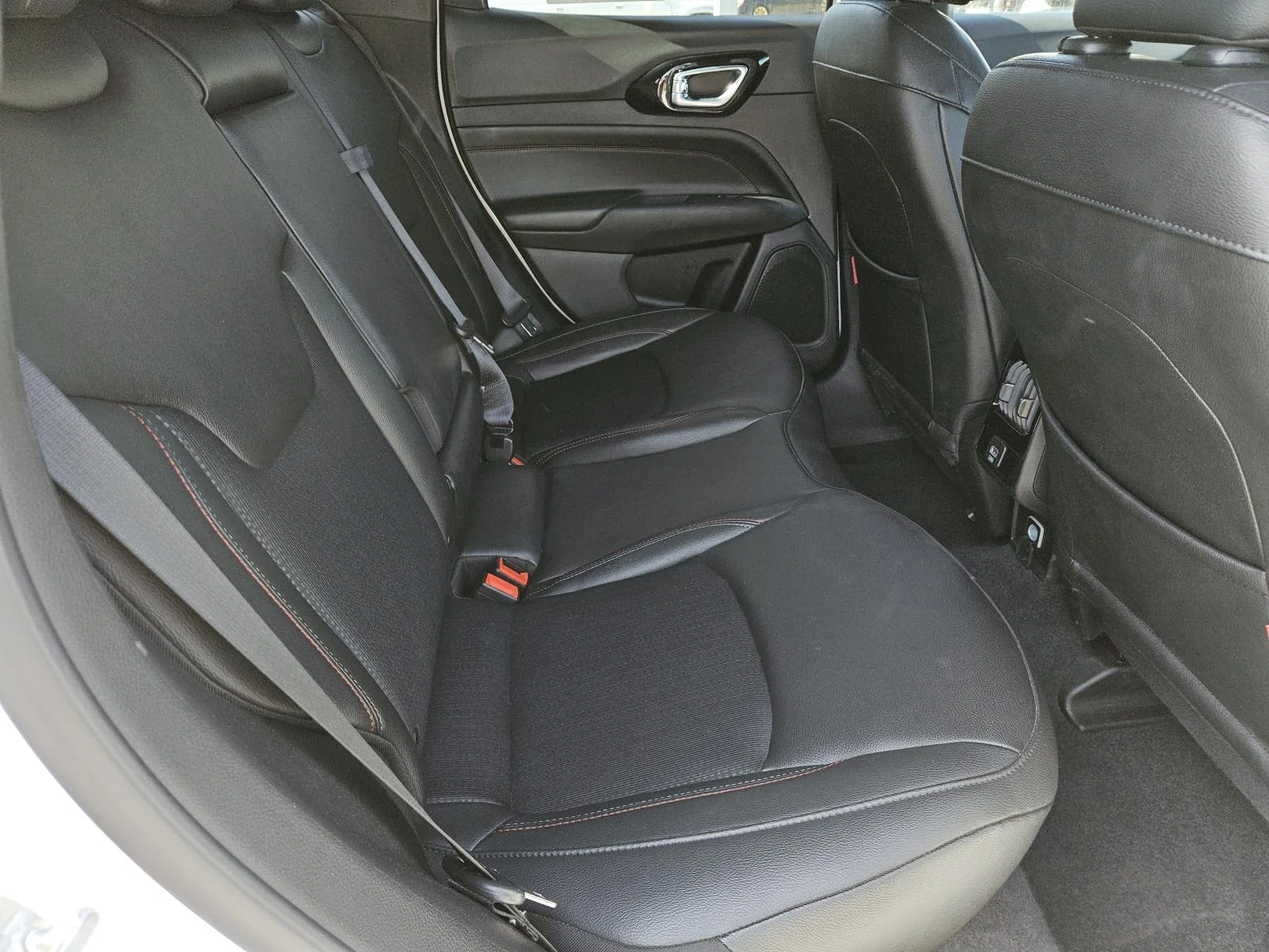 2025 Jeep Compass Trailhawk - Photo 35
