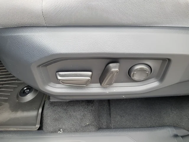 2025 Toyota Tundra SR5 - Photo 13