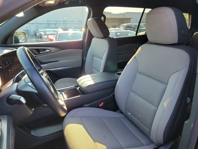 2025 Chevrolet Traverse LT - Photo 22