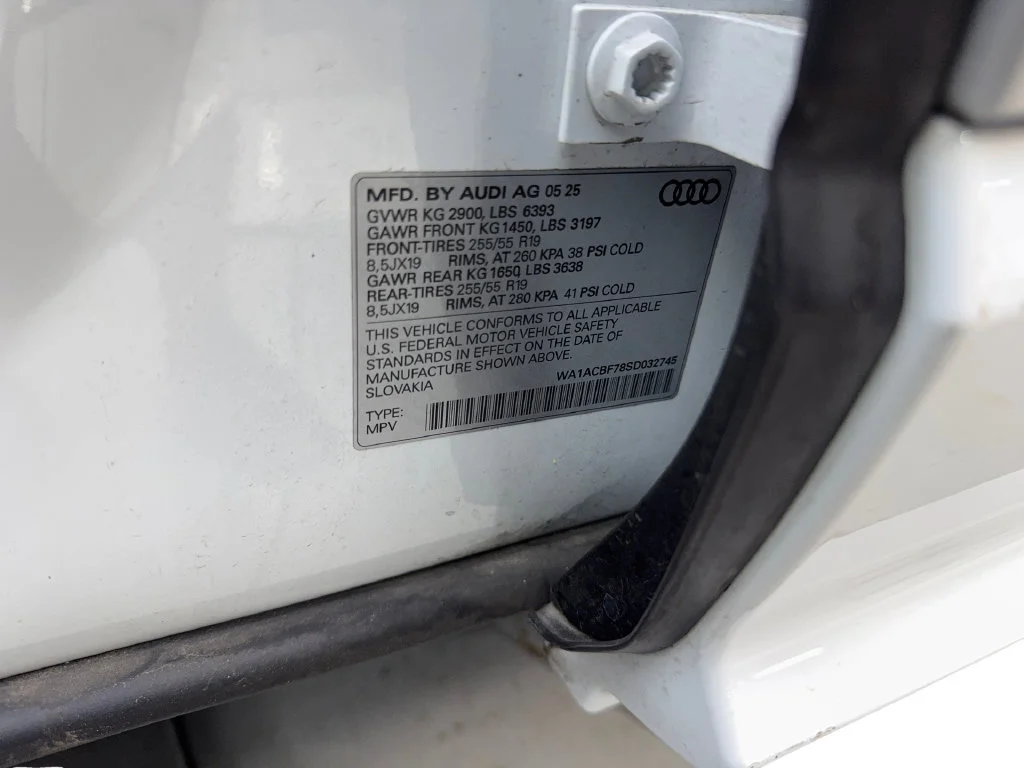 Used 2025 White Audi 45 Premium image 97
