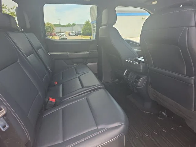 Used 2024 Black Ford XLT image 12