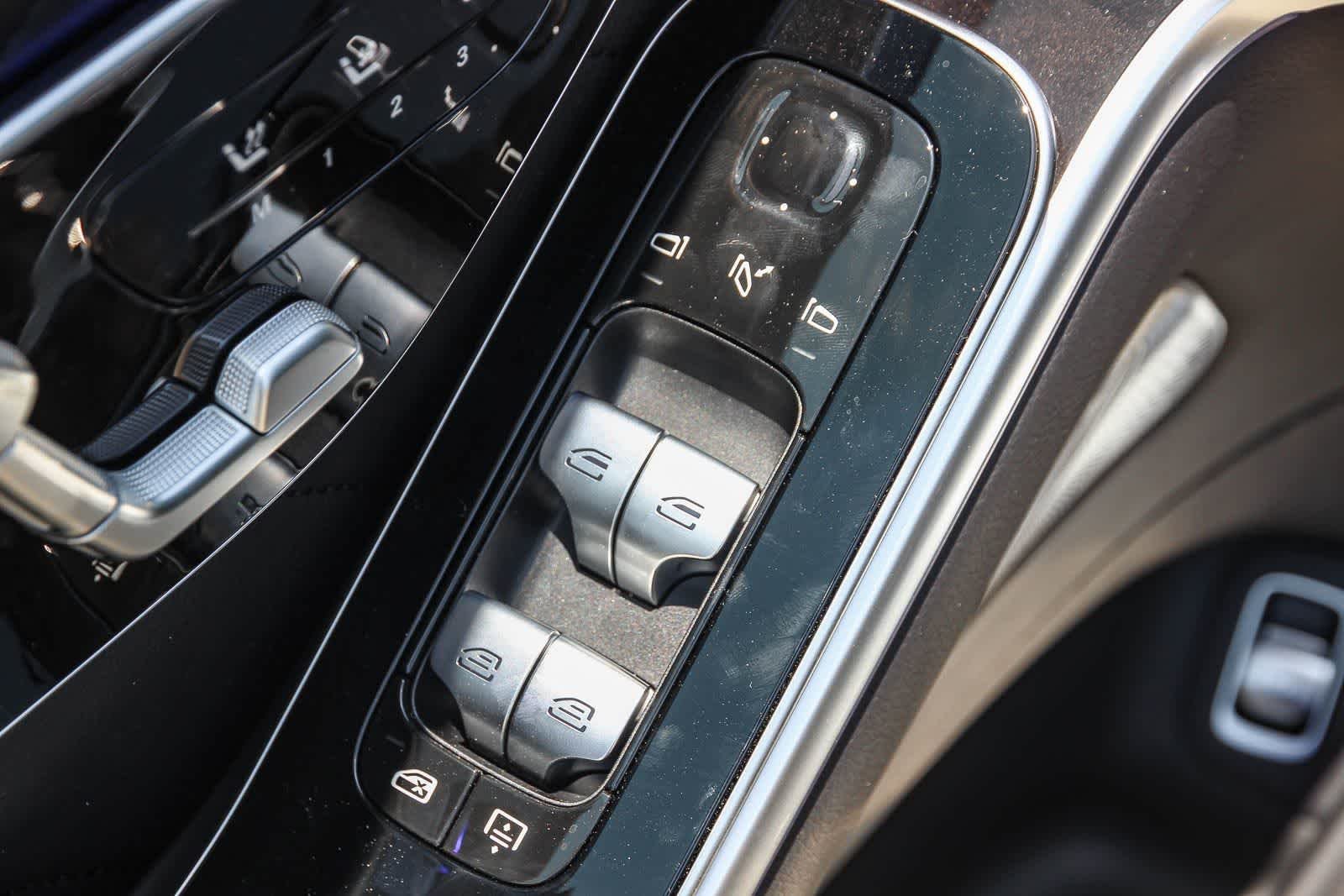 New 2026 Obsidian Black Metallic Mercedes-Benz S 580 image 21