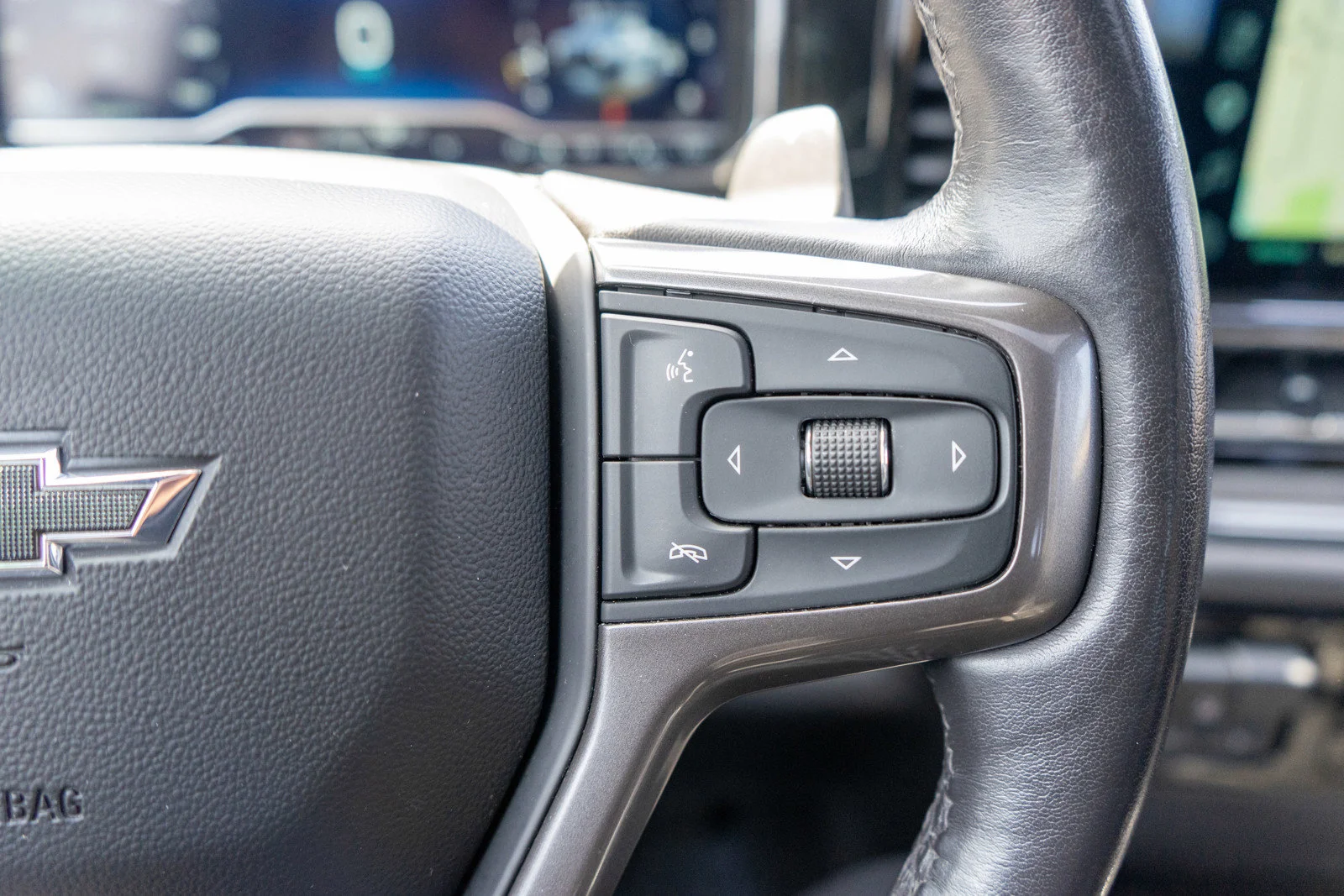 Used 2023 Black Chevrolet ZR2 image 27