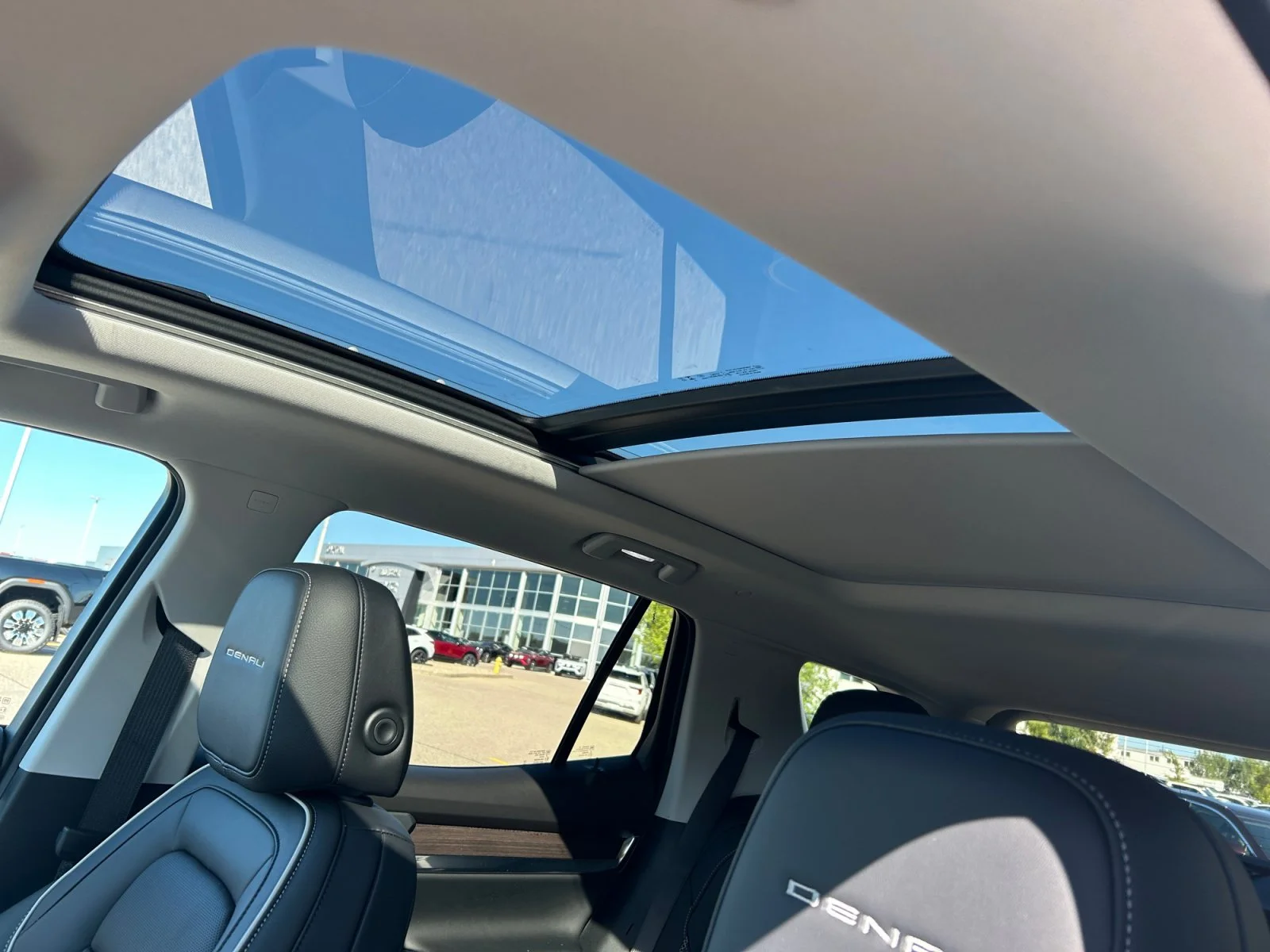 New 2027 Glacier White Tricoat GMC AWD Denali image 18