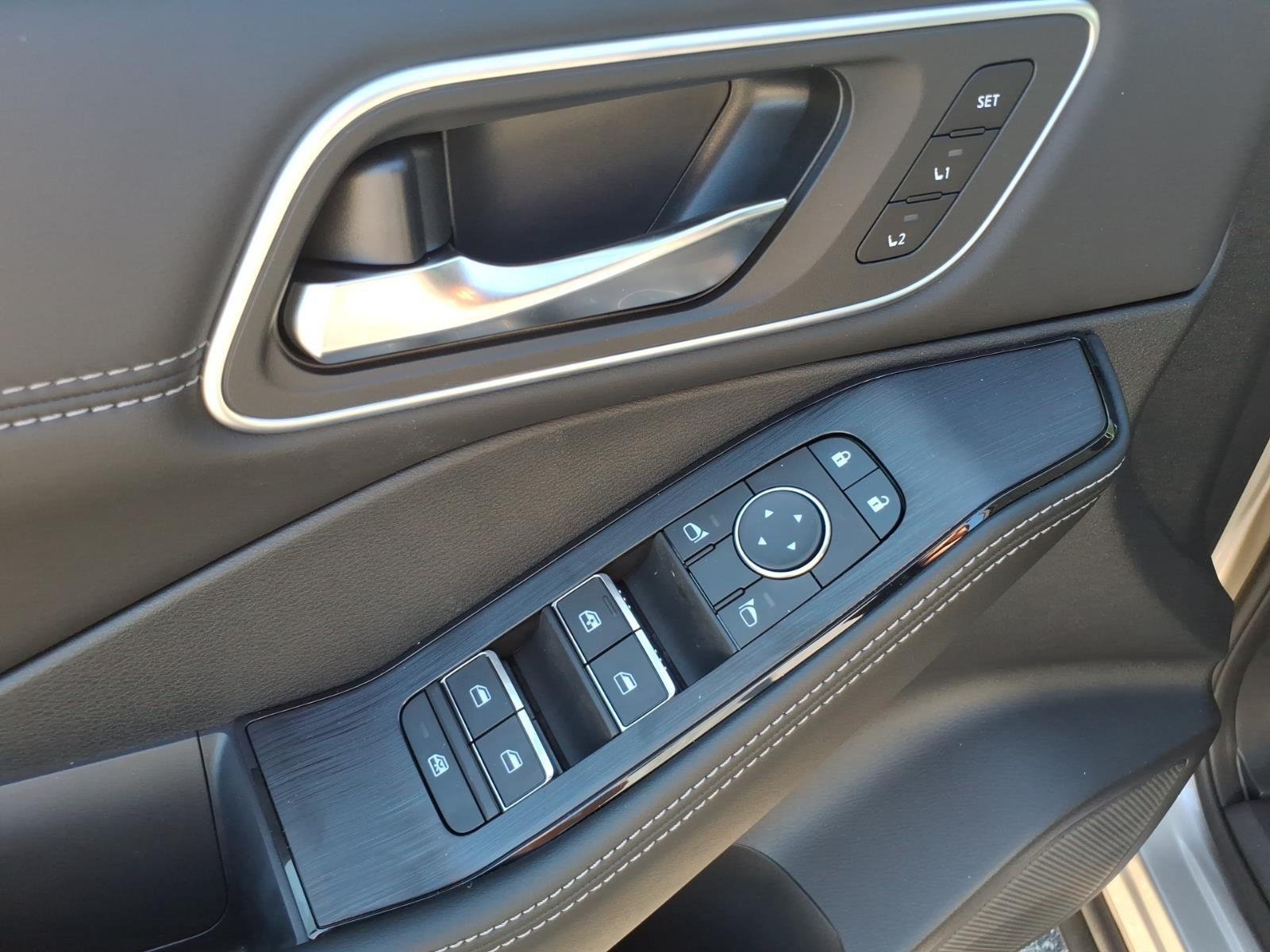 2026 Nissan Rogue Platinum - Photo 12
