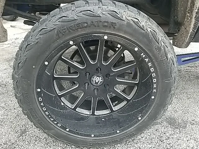 Used 2017 Black GMC Base image 22