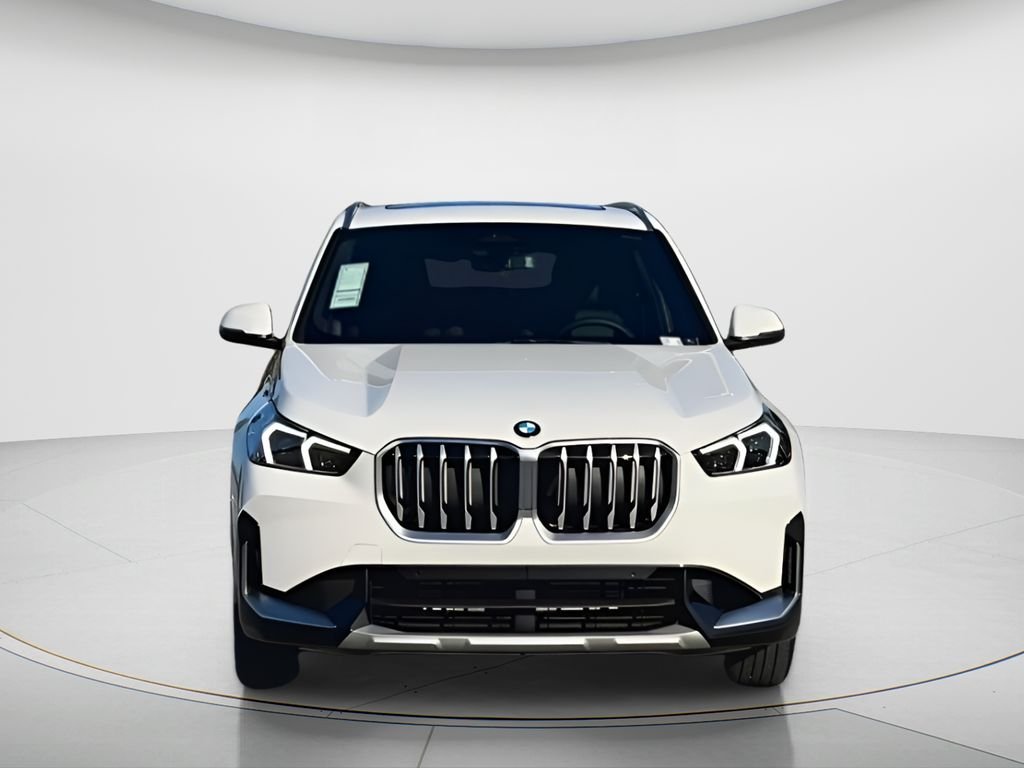 Certified Used 2026 Alpine White BMW xDrive28i image 3