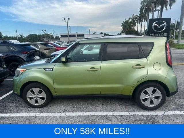 Used 2015 Green Kia Base image 3