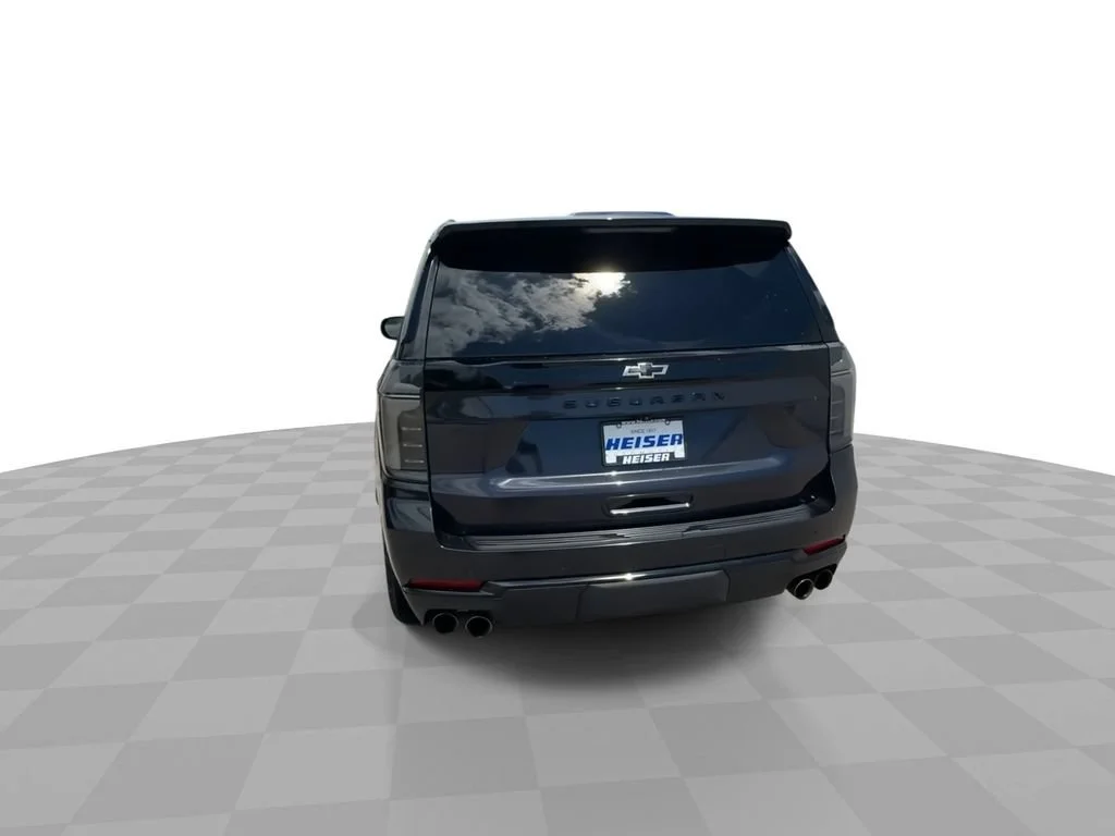 2025 Chevrolet Suburban Z71 - Photo 7