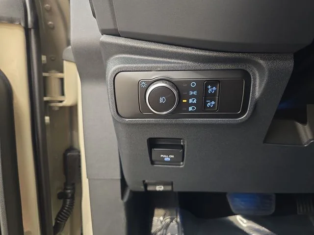 New 2026 Desert Sand Ford Badlands® image 39