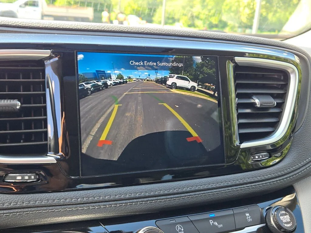 Used 2020 Black Chrysler Limited image 31