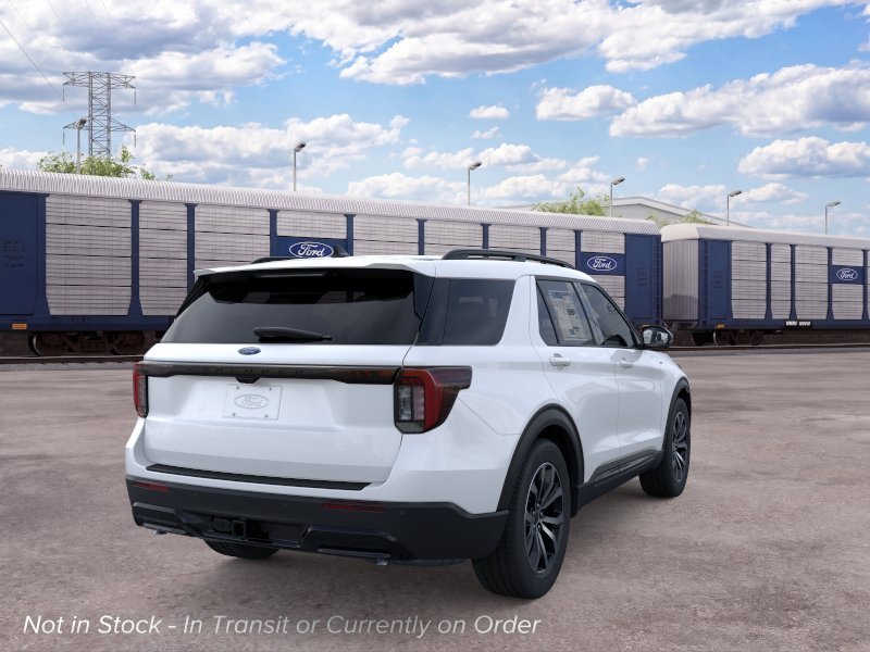 New 2026 Star White Metallic Tri-Coat Ford ST-Line image 8