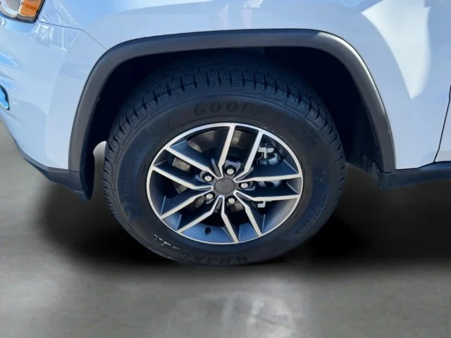 Used 2022 White Jeep Limited image 20
