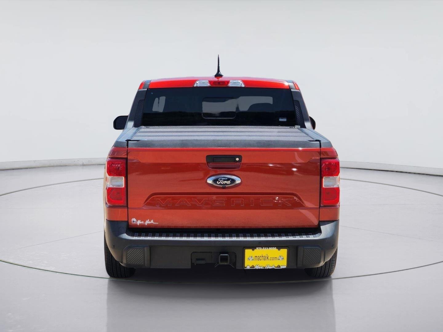 Used 2022 Hot Pepper Red Metallic Tinted Clearcoat Ford LARIAT image 5