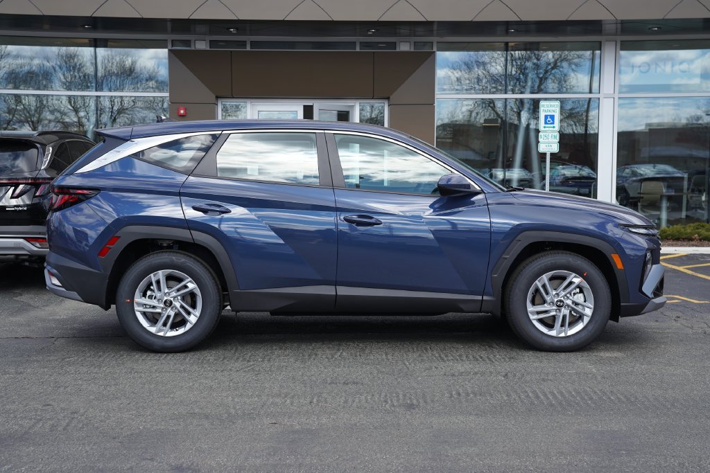 New 2026 Atlantis Blue Hyundai SE image 24