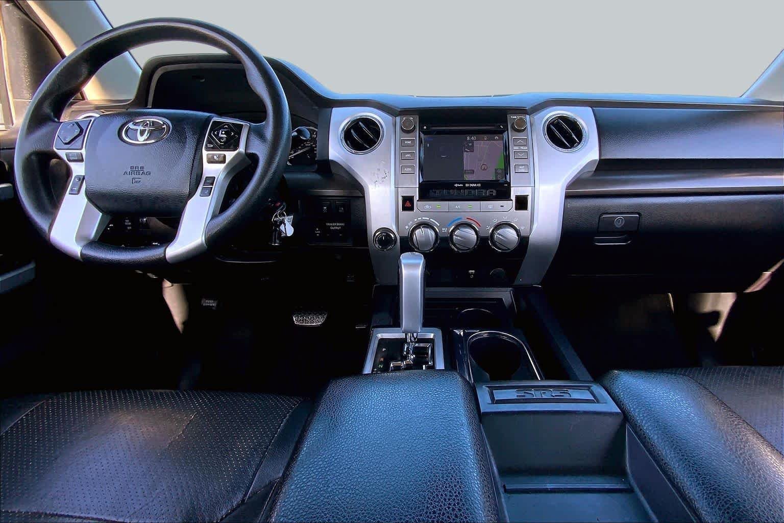 Used 2018 Quicksand Toyota SR5 image 14