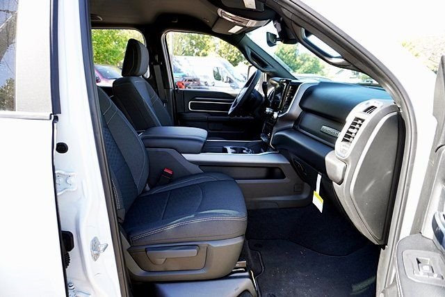 New 2026 Bright White Clear-Coat Exterior Paint RAM Big Horn image 15