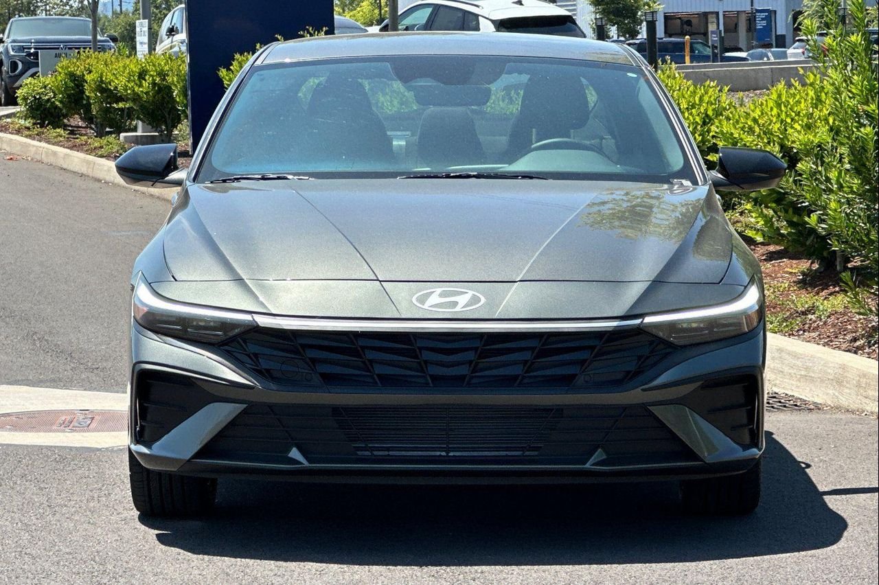 New 2026 Gray Hyundai SEL Sport image 8
