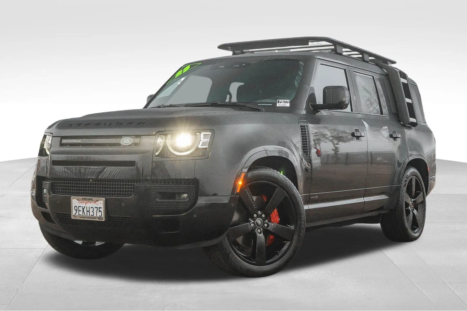 2023 Land Rover Defender X's photo