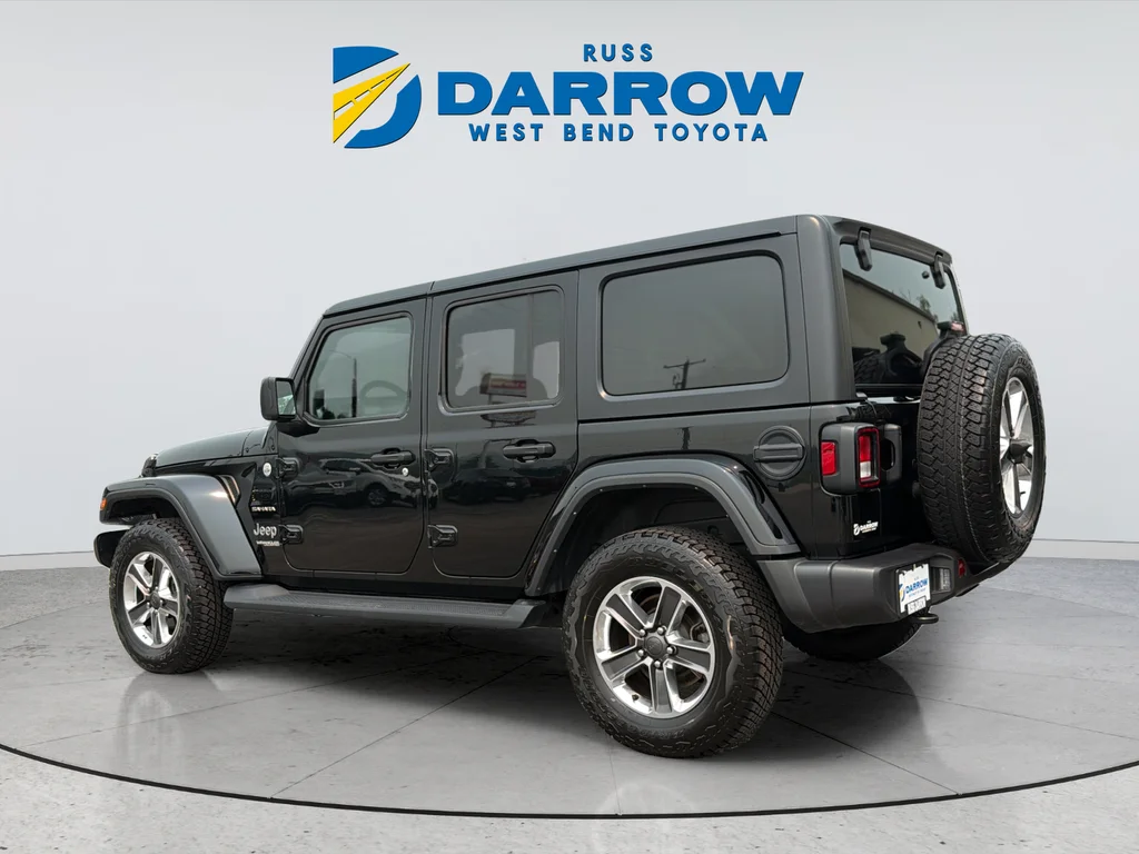 Used 2021 Black Jeep Unlimited Sahara image 3
