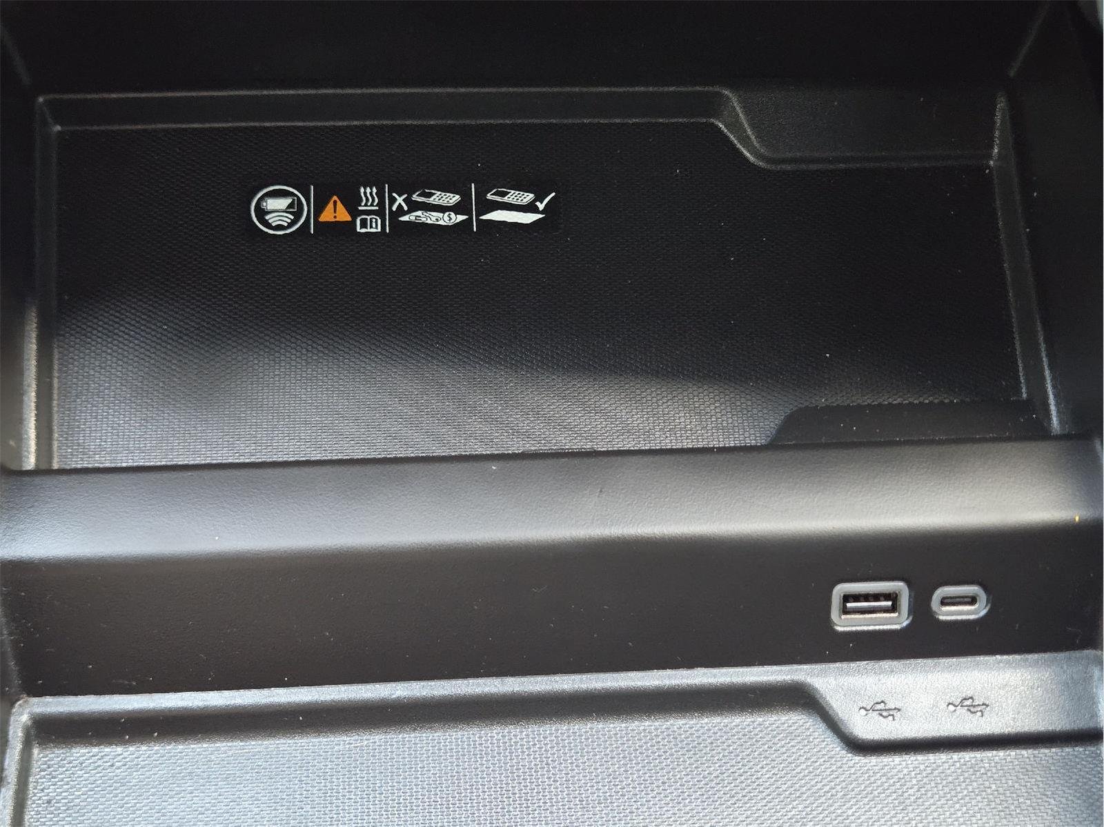 Used 2025 Black Chevrolet RST image 27