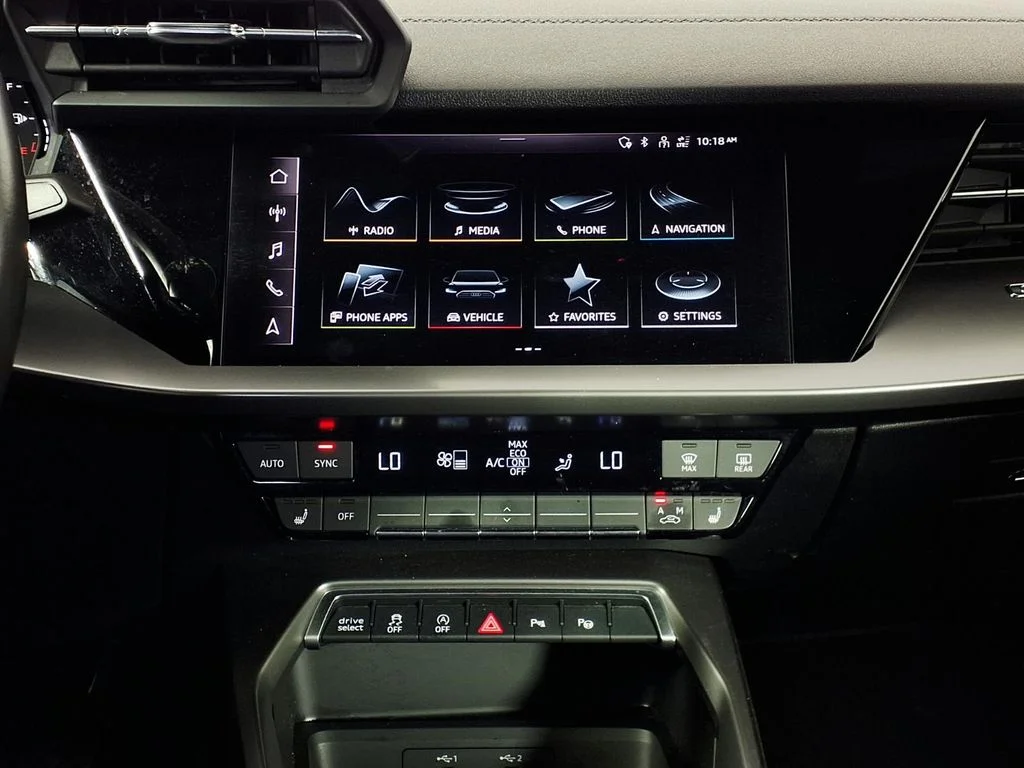 Used 2024  Audi 40 Premium image 24