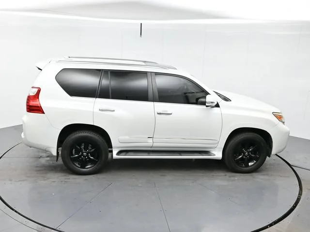 Used 2013 Starfire Pearl Lexus 5DR SUV 4WD image 24