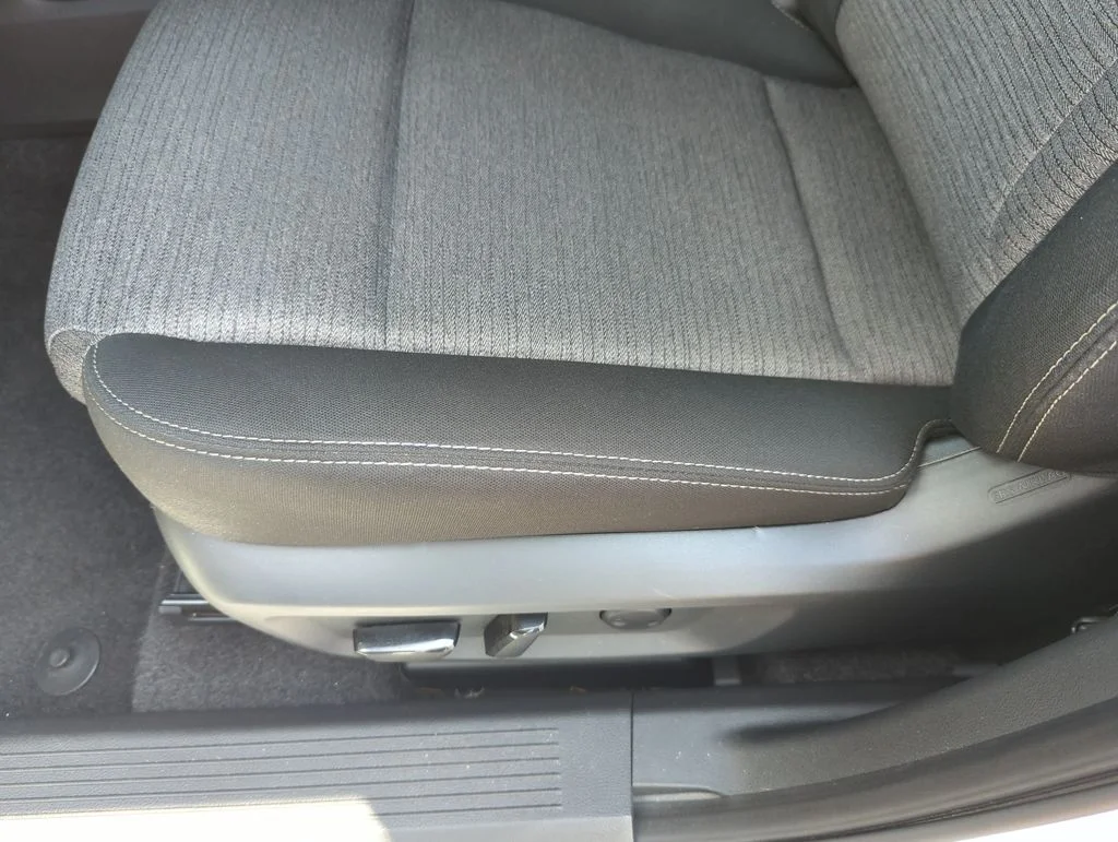Used 2023 White Nissan SV image 35