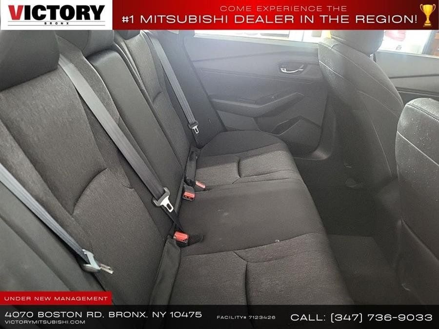 Used 2023 Silver Honda EX image 17