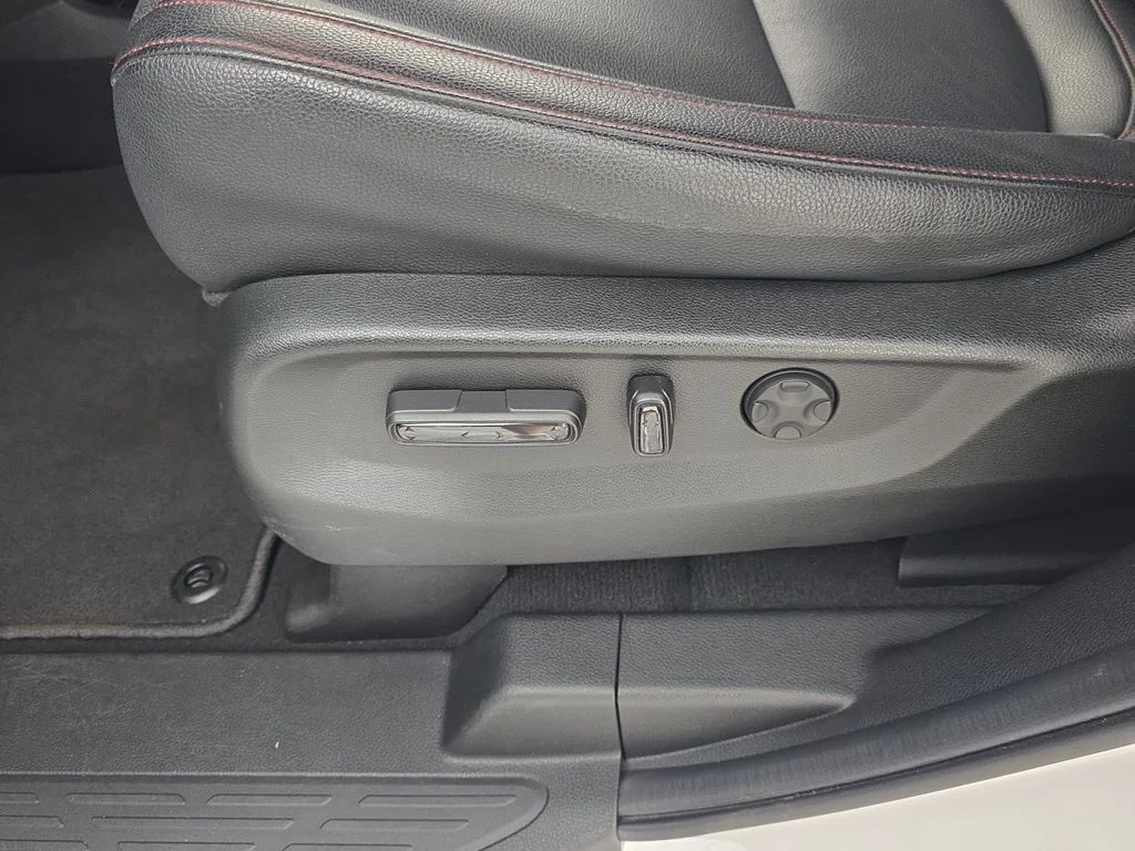 2025 Honda Odyssey Sport L - Photo 17