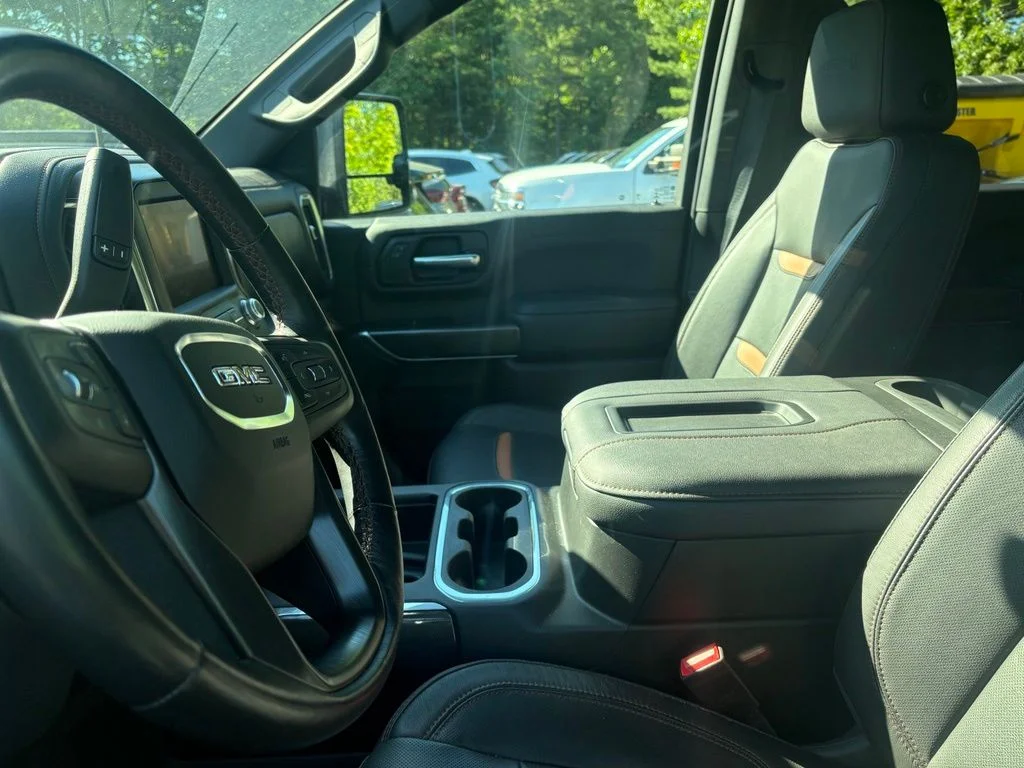 Used 2022 Blue GMC AT4 image 11