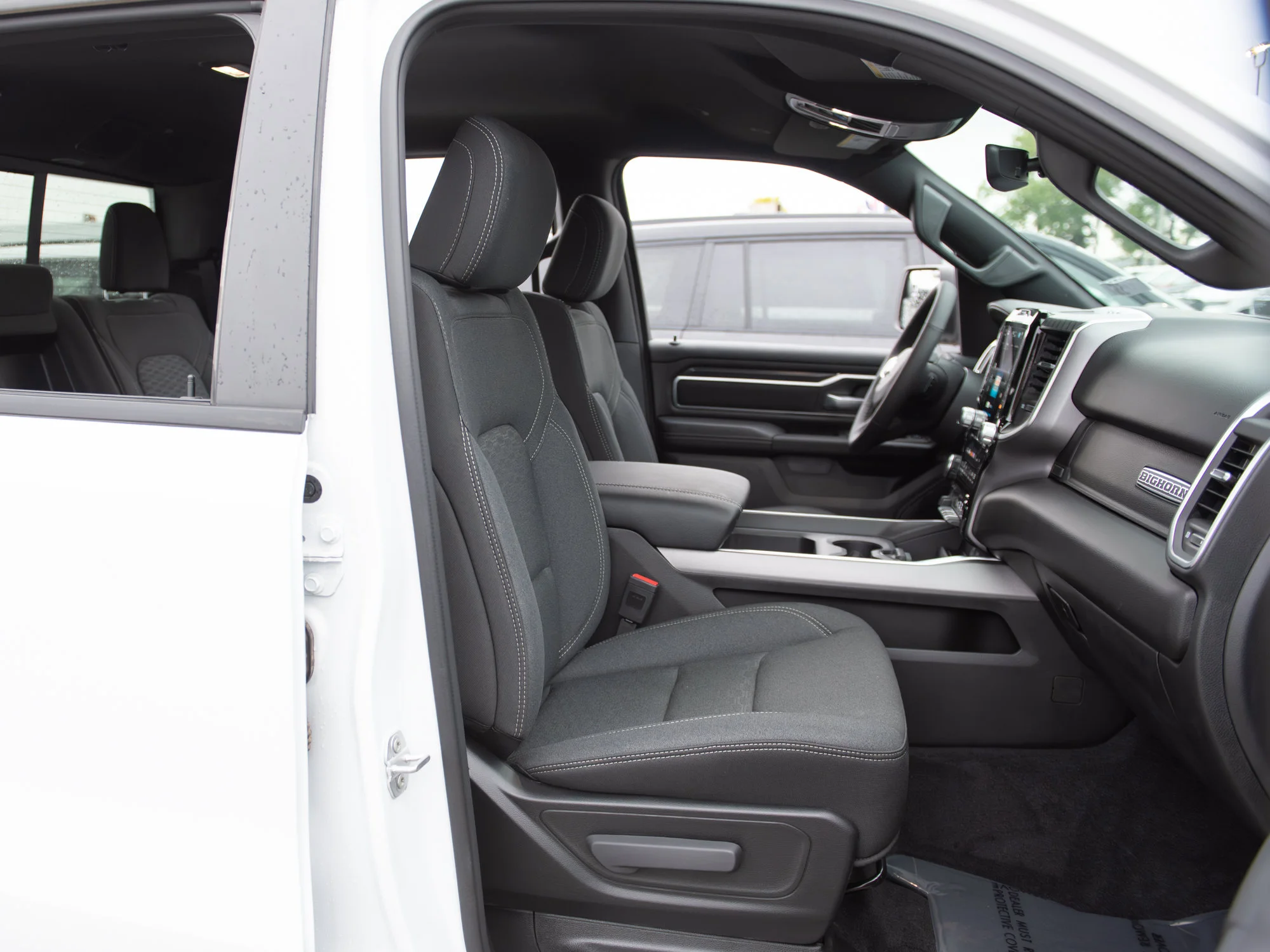 New 2026 White RAM Big Horn Night* 4x4 Crew Cab, Level 2 Equip Group, Heated Seats/Wheel image 22