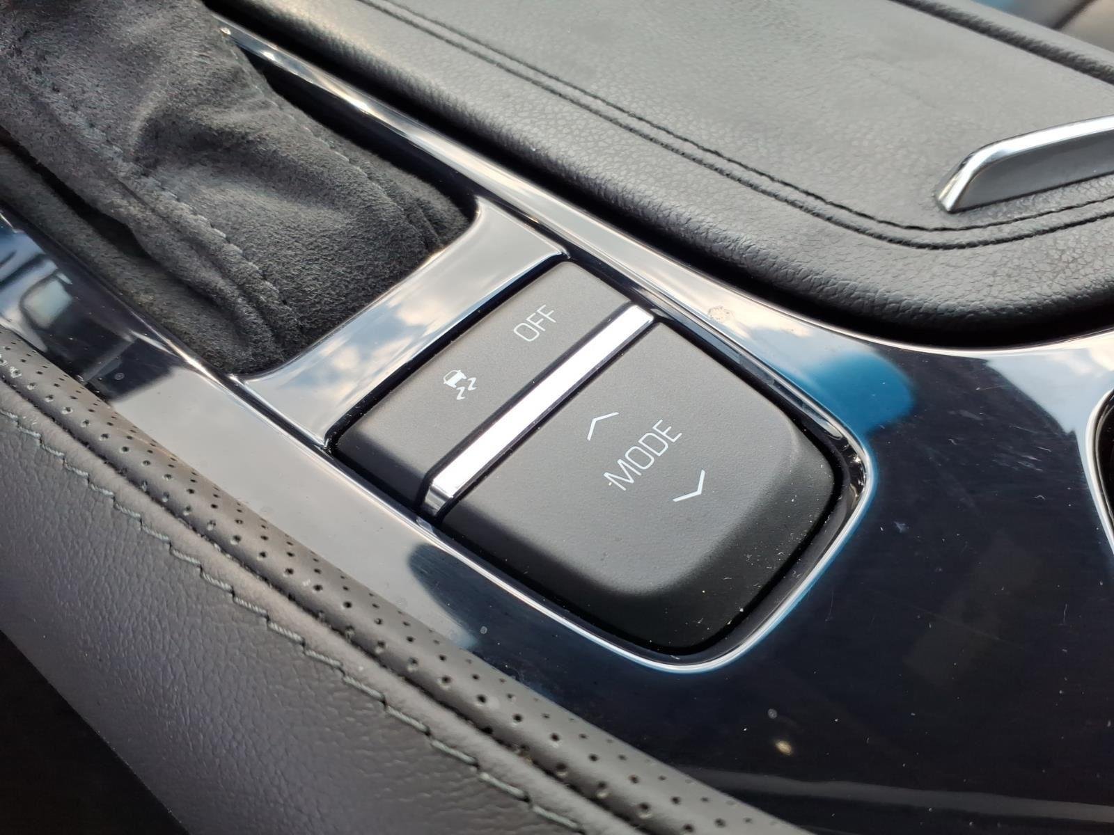 Used 2019 Black Raven Cadillac Luxury AWD image 9