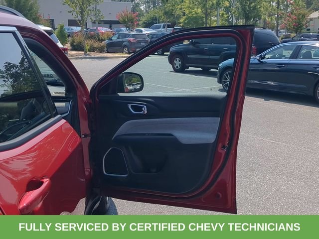 Used 2024 Red Jeep Latitude image 42
